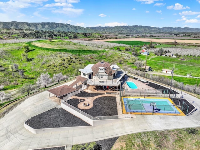 bird's eye view featuring a mountain view