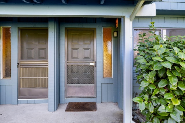 view of entrance to property