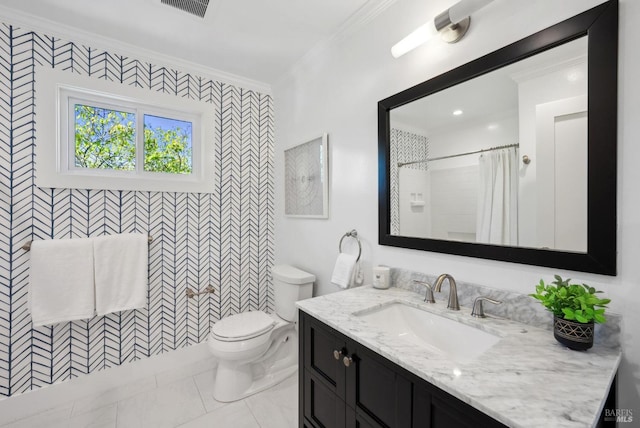 bathroom with curtained shower, toilet, visible vents, vanity, and ornamental molding