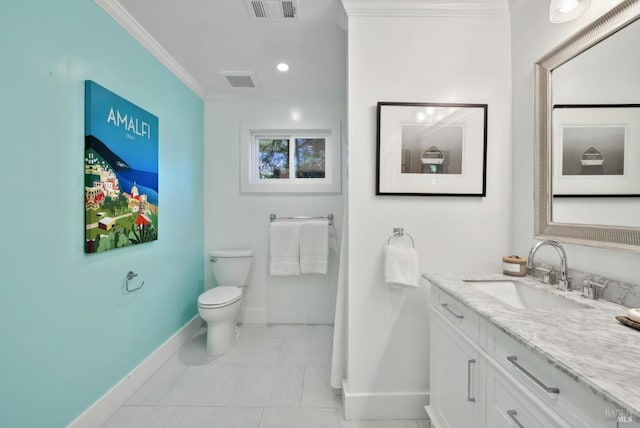 bathroom with toilet, baseboards, visible vents, and crown molding