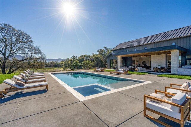 2350 Big Ranch Rd, Napa, CA 94558 - view of swimming pool with a patio and a pool with connected hot tub