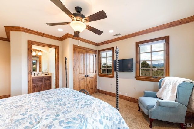 bedroom with baseboards, visible vents, carpet floors, recessed lighting, and crown molding