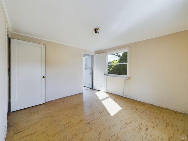 empty room featuring tile patterned floors