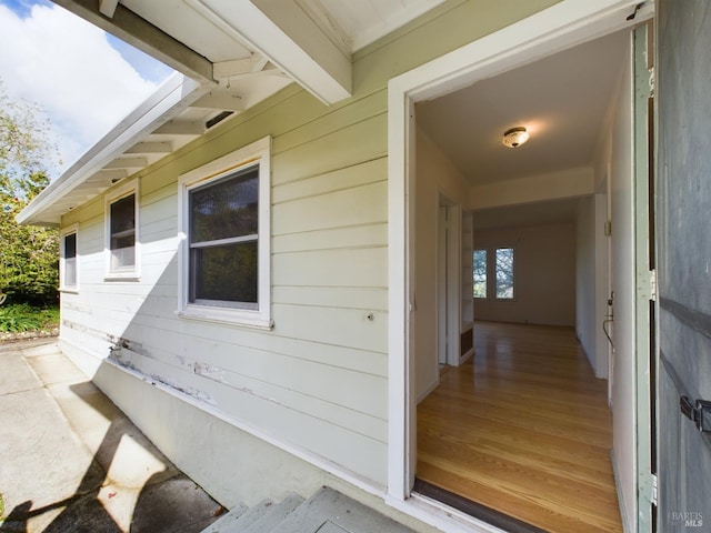 view of entrance to property