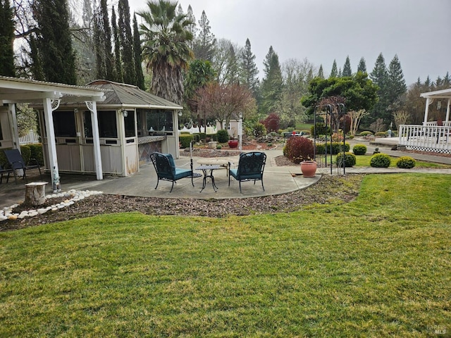 view of yard with a patio