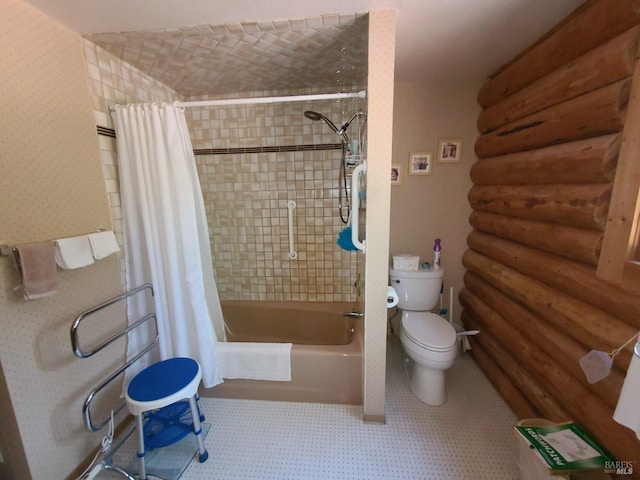 bathroom with rustic walls, wallpapered walls, shower / bathtub combination with curtain, and toilet