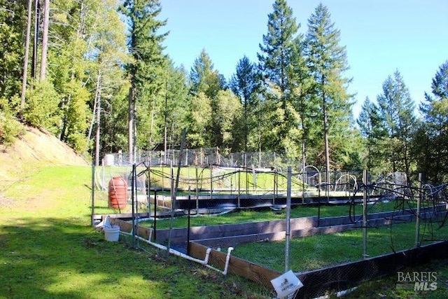 Listing photo 2 for 4160 Blackhawk Dr, Willits CA 95490