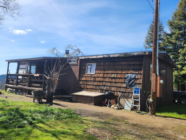 view of outbuilding