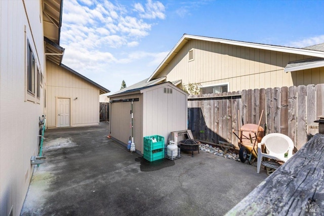 exterior space featuring fence