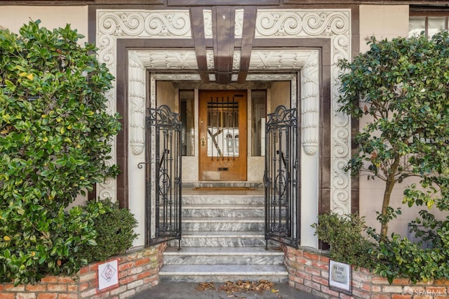 view of entrance to property