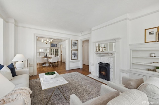 2401 Jackson St Unit 3, San Francisco, CA 94115 - living area with a chandelier, wood finished floors, and built in shelves