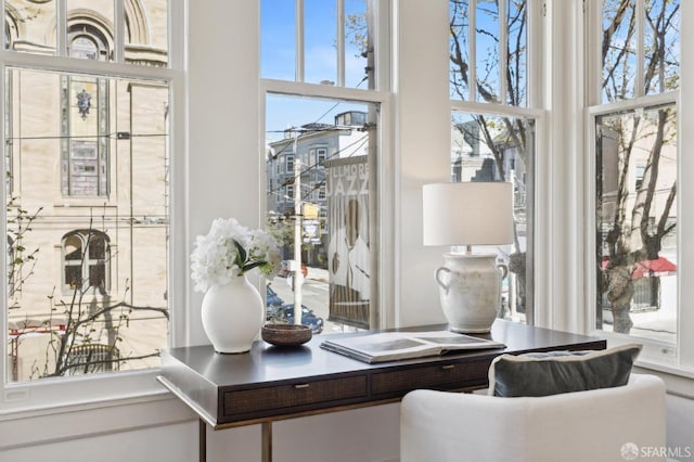 2401 Jackson St Unit 3, San Francisco, CA 94115 - dining room with a high ceiling and a desk