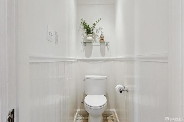 2401 Jackson St Unit 3, San Francisco, CA 94115 - bathroom featuring wainscoting and toilet