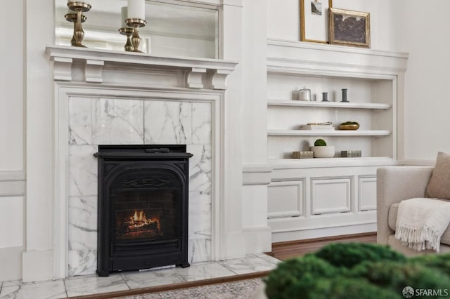 2401 Jackson St Unit 3, San Francisco, CA 94115 - detailed view of a premium fireplace and built in shelves