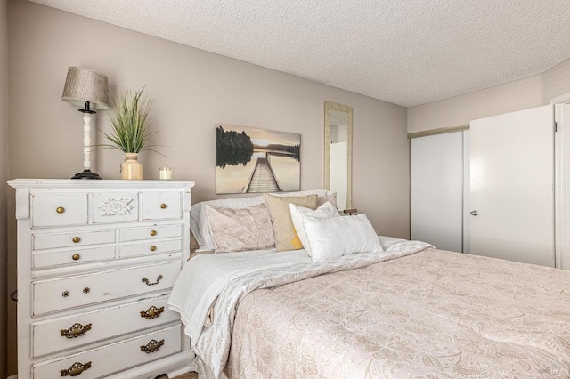 bedroom with a textured ceiling
