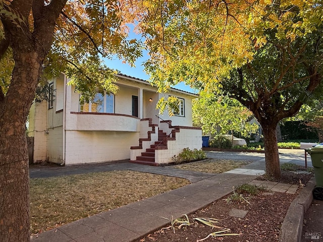 view of front of house