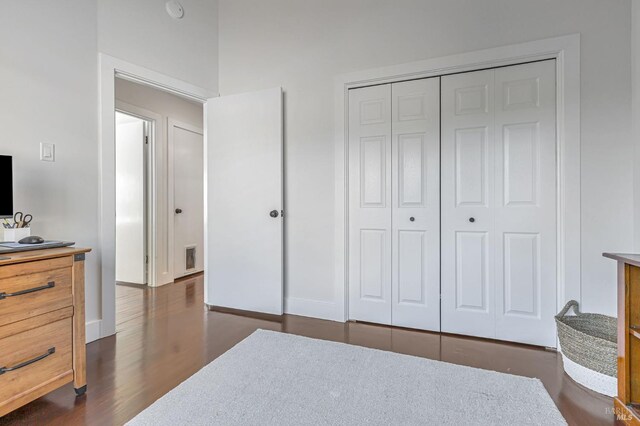 office area with baseboards