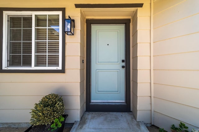 view of property entrance
