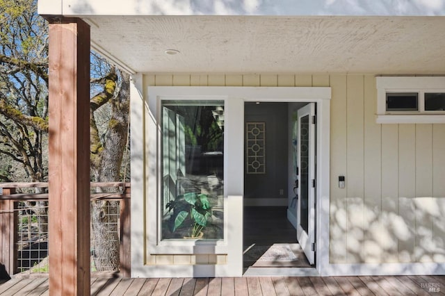3292 Holland Dr, Santa Rosa, CA 95404 - view of exterior entry