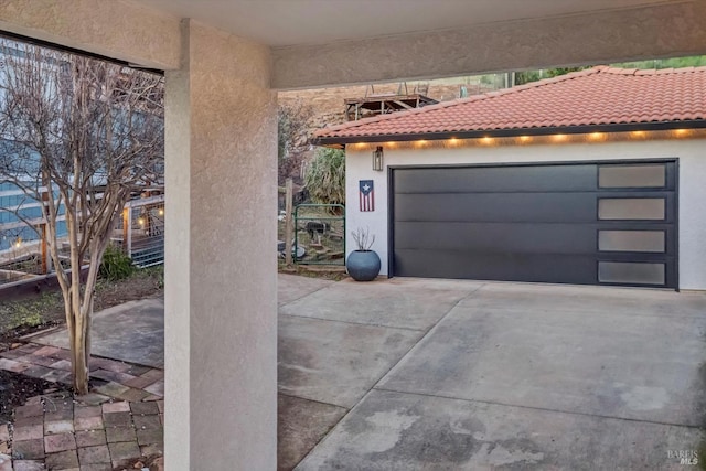 view of detached garage