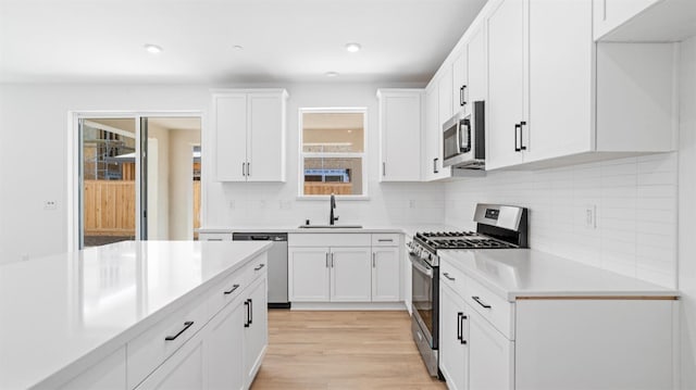4040 Molten Creek Way, Roseville, CA 95747 - kitchen featuring appliances with stainless steel finishes, light countertops, decorative backsplash, and recessed lighting