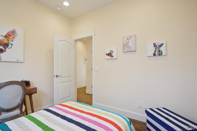 bedroom featuring carpet flooring, recessed lighting, and baseboards