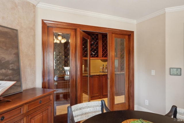 15 Kingswood Dr, Petaluma, CA 94952 - dining room with crown molding