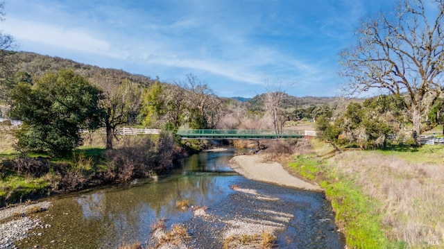 Listing photo 2 for 10880 Eagle Rock Rd, Hopland CA 95449