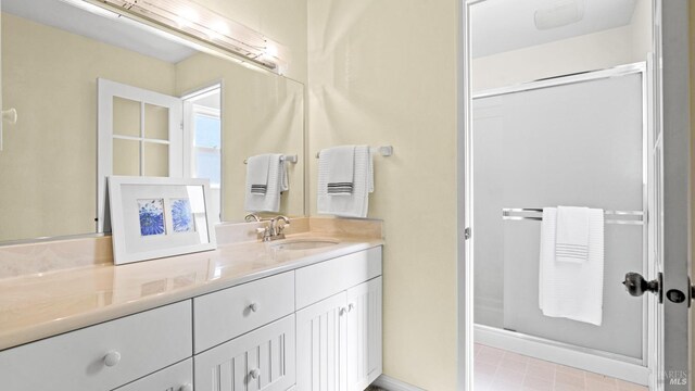 3022 Vista Grande, Fairfield, CA 94534 - full bath featuring vanity and a shower