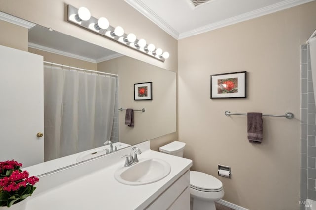 full bathroom with visible vents, toilet, ornamental molding, a shower with shower curtain, and vanity