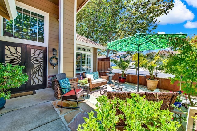 view of patio / terrace featuring an outdoor hangout area