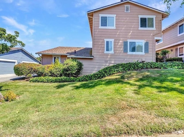 view of front of house with a front yard