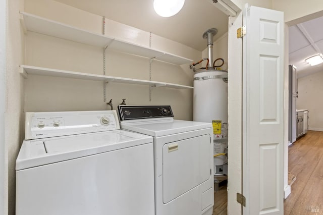 505 Petaluma Blvd N, Petaluma, CA 94952 - laundry area featuring separate washer and dryer, water heater, and light wood finished floors