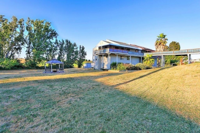 view of yard featuring a gazebo