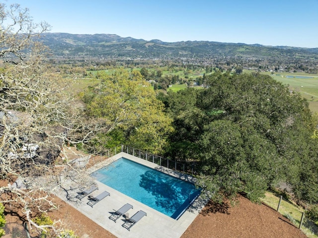 bird's eye view with a mountain view