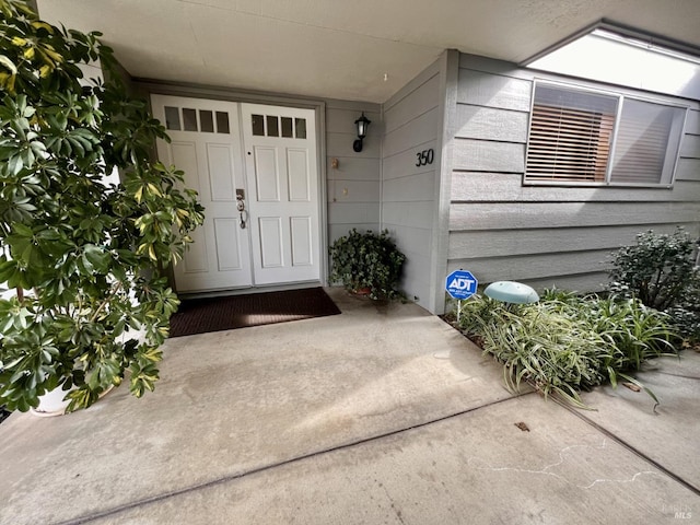 view of property entrance