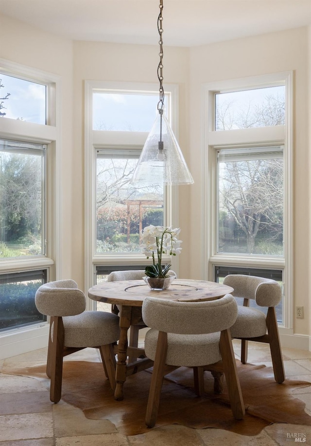 1706 Garnett Creek Ct, Calistoga, CA 94515 - dining space featuring healthy amount of natural light
