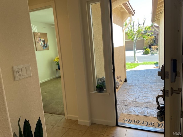 501 Three Rivers Ct, Rio Vista, CA 94571 - tiled entrance foyer with baseboards