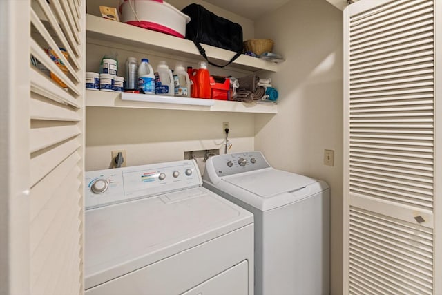 5829 San Juan Way Unit 34, Citrus Heights, CA 95610 - laundry room featuring washer and dryer