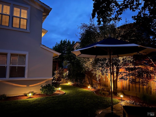 view of yard featuring fence
