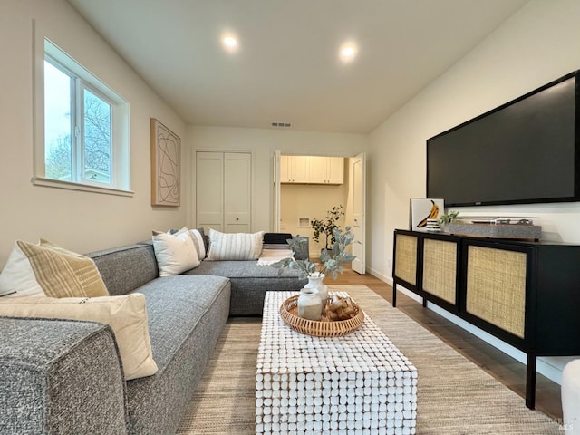 2131 1st Ave, Napa, CA 94558 - living room with recessed lighting, visible vents, light wood-style flooring, and baseboards
