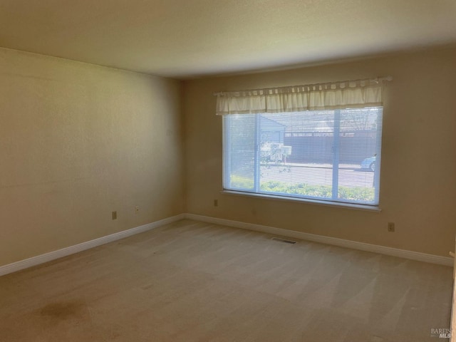 9570 Orion Dr, Windsor, CA 95492 - unfurnished room with light colored carpet and baseboards