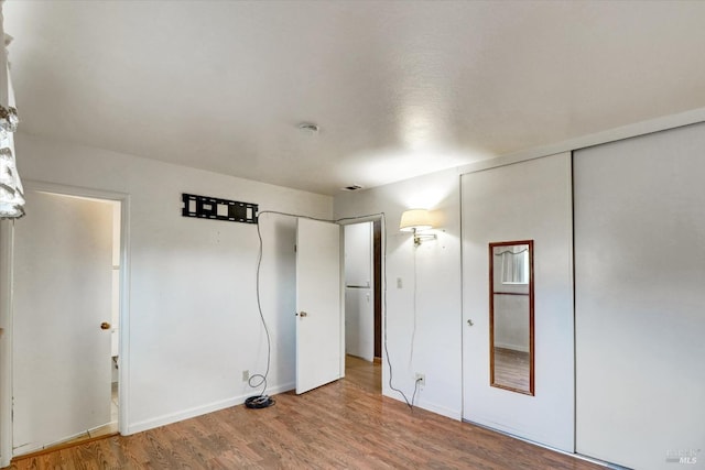 1014 Falcon Dr, Vallejo, CA 94589 - unfurnished bedroom with wood finished floors