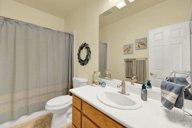 full bath with vanity, curtained shower, and toilet