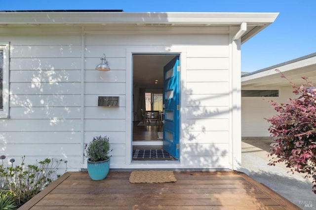 view of property entrance