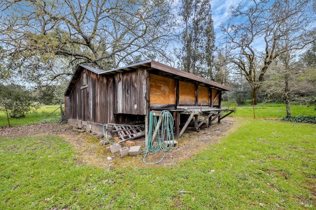 view of outbuilding featuring an outbuilding