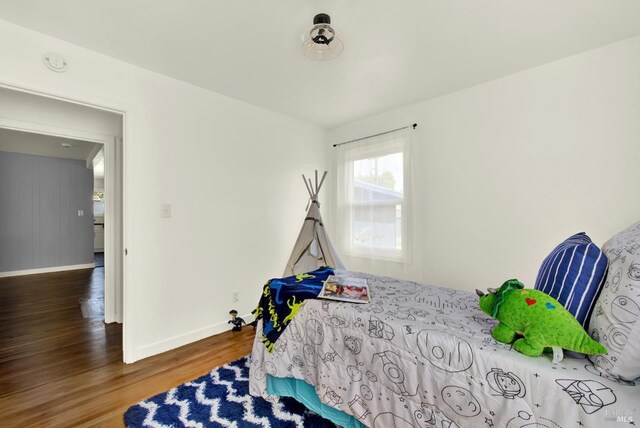 624 Annette Ave, Vallejo, CA 94591 - bedroom featuring baseboards and wood finished floors