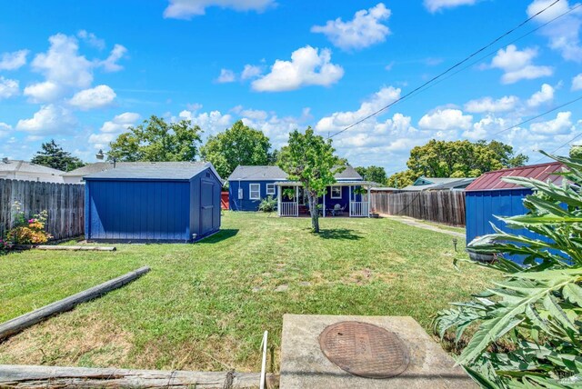624 Annette Ave, Vallejo, CA 94591 - view of yard featuring a shed and an outdoor structure