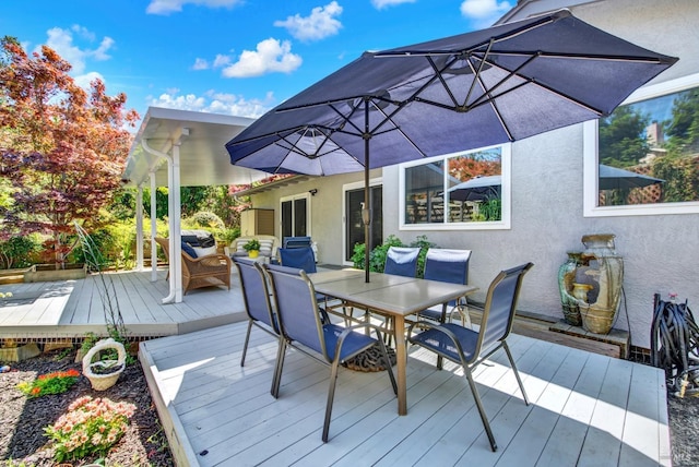 280 Park St, Concord, CA 94520 - wooden terrace with outdoor dining area