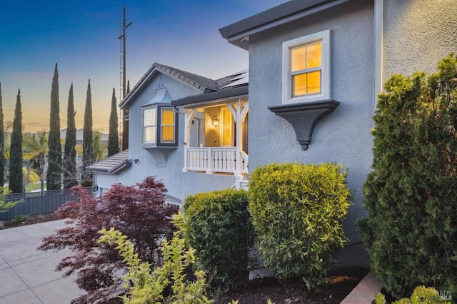 5232 Sunridge Dr, Fairfield, CA 94534 - exterior space with stucco siding and fence